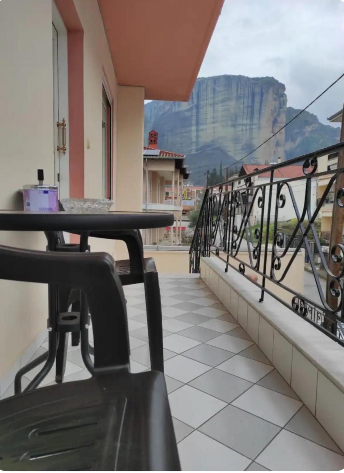 S.T Family Apartement Kalampáka Dış mekan fotoğraf